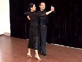 爱听交谊网？交谊舞如何听节奏啊？还有如何根据曲目去选相应舞种？