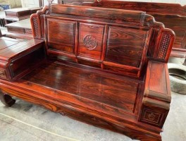 阔叶黄檀在红木中排名 阔叶黄檀和绒毛黄檀区别？
