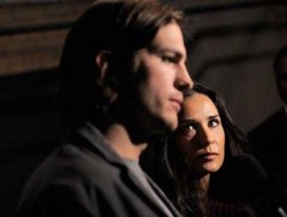 阿什顿库彻 推荐几部，浪漫爱电影，和《假装情侣》差不多的？