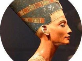 娜芙娜芙？娜芙蒂蒂是什么人？