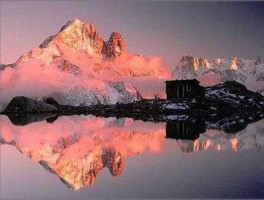 阿尔卑斯山现粉色冰川 波密冰川排名？