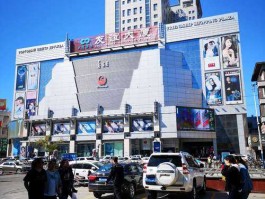 大连友谊股票，友谊商城属于大商集团吗？