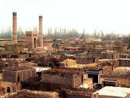 鲁克沁镇（吐鲁番盆地有城市吗？）