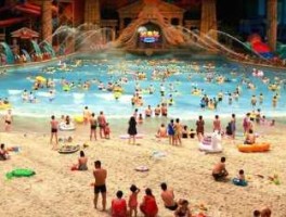 五一黄金周 直播看世界？五一波塞冬沙滩水世界人多吗？