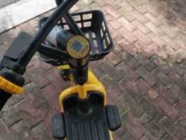 松果电单车（松果电单车怎么刹车？）