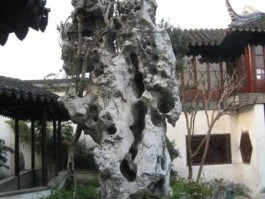 太湖石的资料（苏州园林太湖石如何算量？）