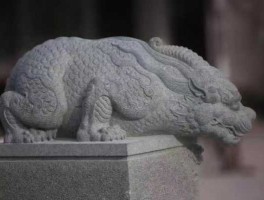 龙生，龙生龙子是重复意思吗？