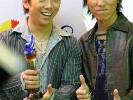 羽泉（羽泉黄征的《奔跑》中的“爱琴海”有没有什么特殊的含义？）