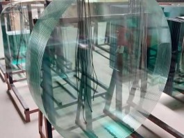 金晶科技吧（5线超白玻璃是哪里生产的？）
