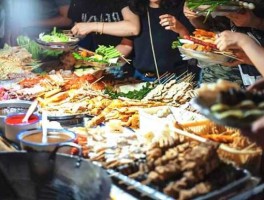 摆摊卖什么赚钱成本又低（晚上在街道摆摊，卖什么好，能赚钱就好，要与众不同，成本要低？）