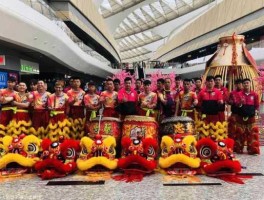 舞狮队 舞龙舞狮方阵队入场词？