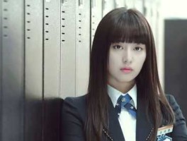 继承者们剧照（继承者们中女主角是谁演的，详细点？）