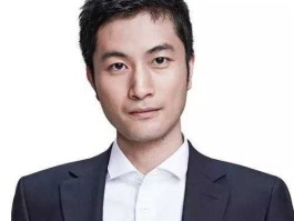 巫天华，老虎证券是哪个国家的？