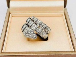 宝格丽戒指专柜价格 宝格丽满天星戒指多少钱？