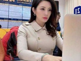 南方今日一线 南方财经报道主持人？