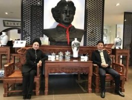 华人文化产权交易中心 谁给介绍一下华人文化产权交易中心是做什么的啊？