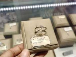pt950价格，我买的是谢瑞麟的pt950戒指，价钱打折下来2900左右，贵吗？