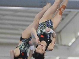 张家齐陈芋汐女子双人十米台夺金，2020年女子跳水世界冠军？