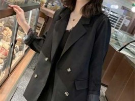 小西装怎么搭配，小西服该如何搭配？