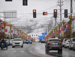 果洛州 果洛藏族自治州城区海拔多少米？