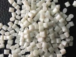 中国塑料人才网，塑料的原材料是什么做的？