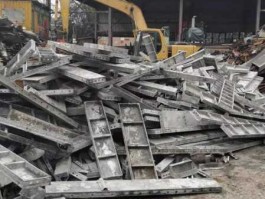 废钢材 废品站厚钢板多少钱一斤？