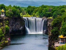长白山旅游股份有限公司？9月去长白山景区需要带什么？