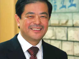 002146股票（荣盛发展的董事长和总经理分别是谁？）