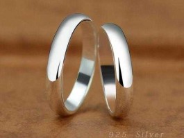 纯银情侣对戒 纯银戒指会不会断？