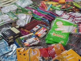 摆地摊货源（地摊货批发货源网？）