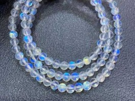 月光石手链？月光石手链寓意？