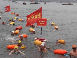 马上游 游泳完了可以马上洗澡吗？